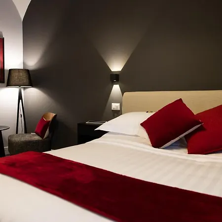 Gasthuis Lungotevere Ripa 4*