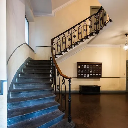 Lungotevere Ripa 4* Rome