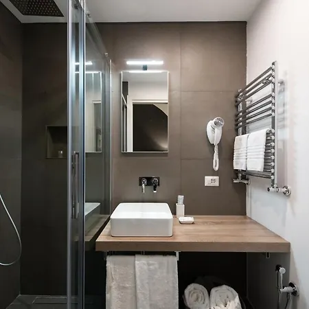 Lungotevere Ripa 4* 로마